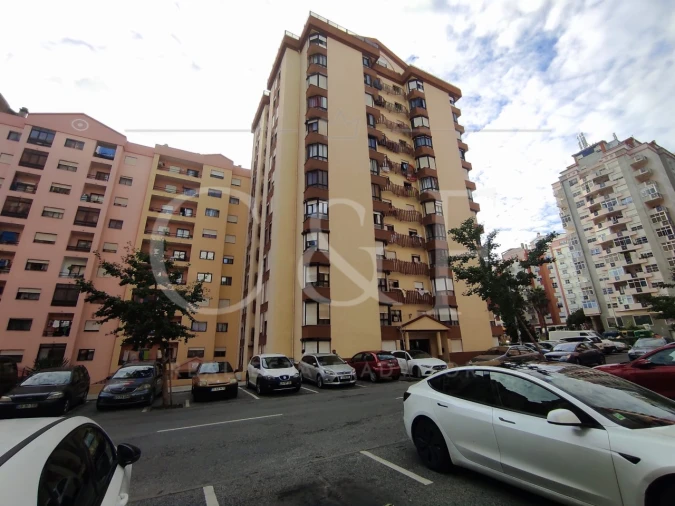 Apartamento T2 para Venda em Algueirão-Mem Martins Foto 29