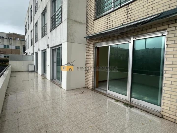 Apartamento T2 para Venda em Cidade da Maia