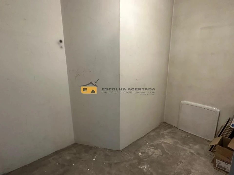 Apartamento T2 para Venda em Cidade da Maia Foto 17