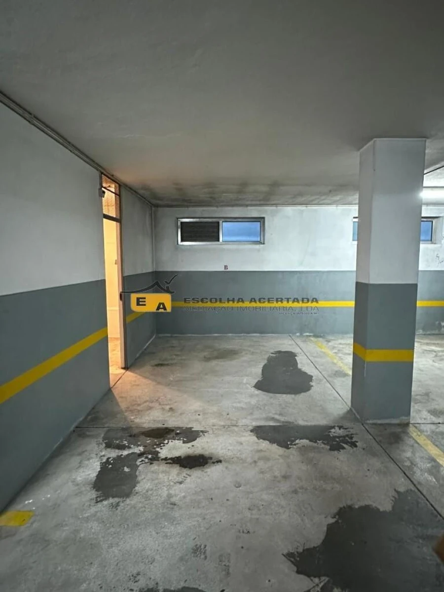 Apartamento T2 para Venda em Cidade da Maia Foto 16