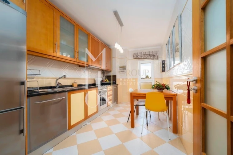 Apartamento T3 para Venda em Quarteira Foto 15