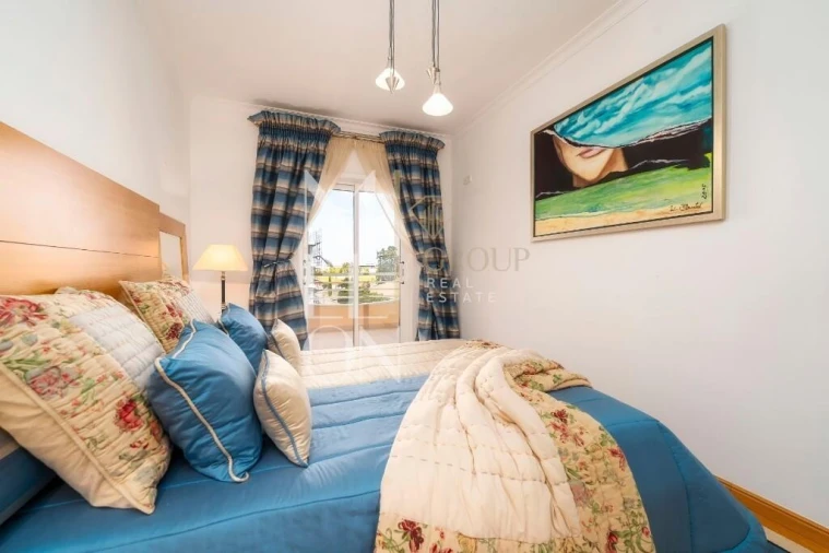 Apartamento T3 para Venda em Quarteira Foto 33
