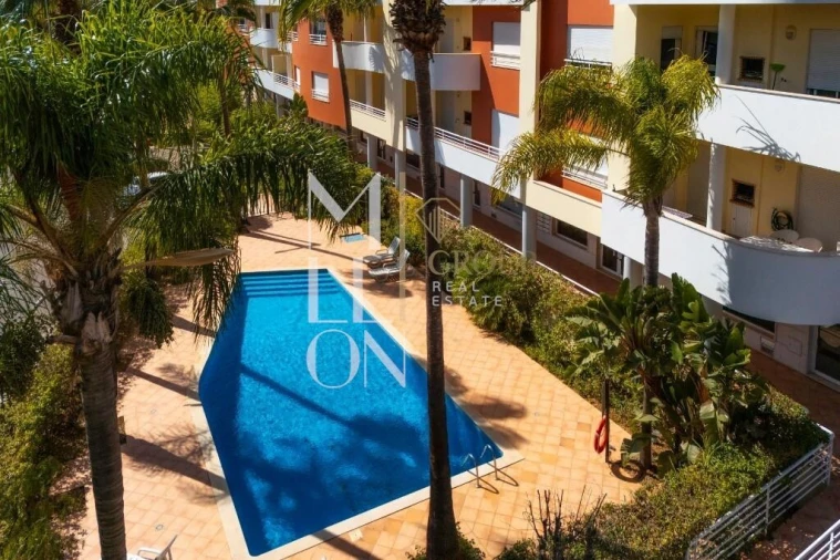 Apartamento T3 para Venda em Quarteira Foto 49