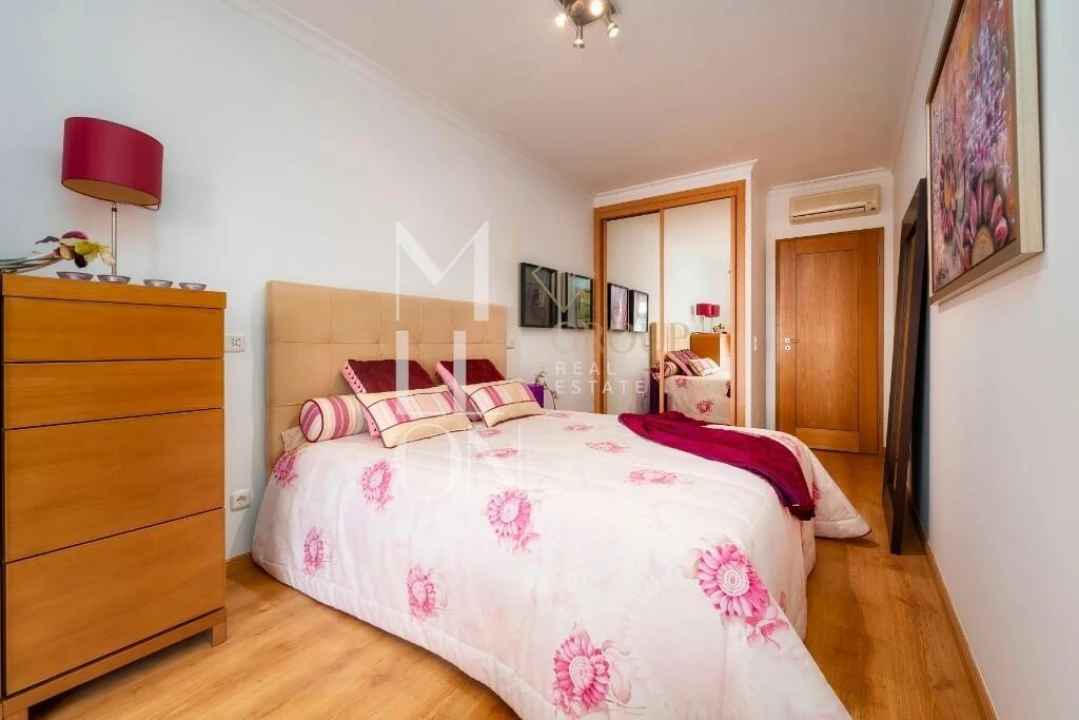 Apartamento T3 para Venda em Quarteira Foto 28