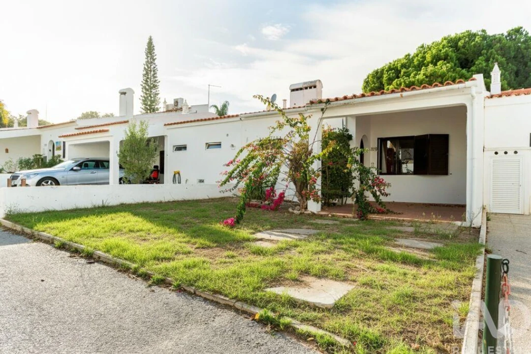 Moradia T2 para Venda em Albufeira e Olhos de Água Foto 28