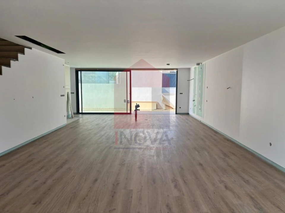 Moradia T3 para Venda em Turiz Foto 10