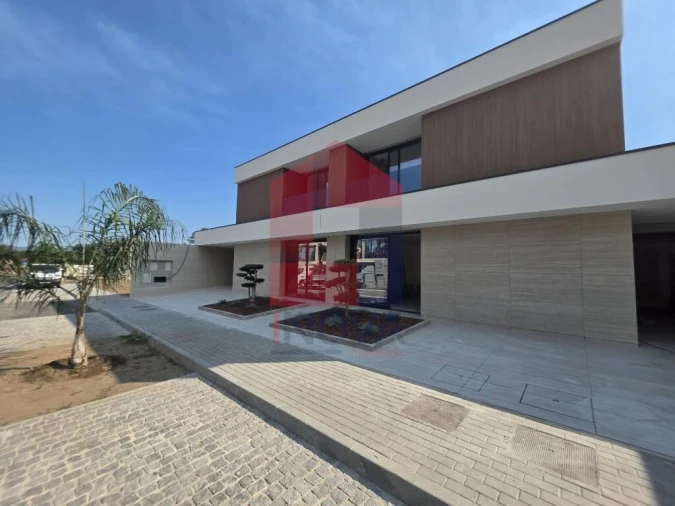 Moradia T3 para Venda em Turiz Foto 33