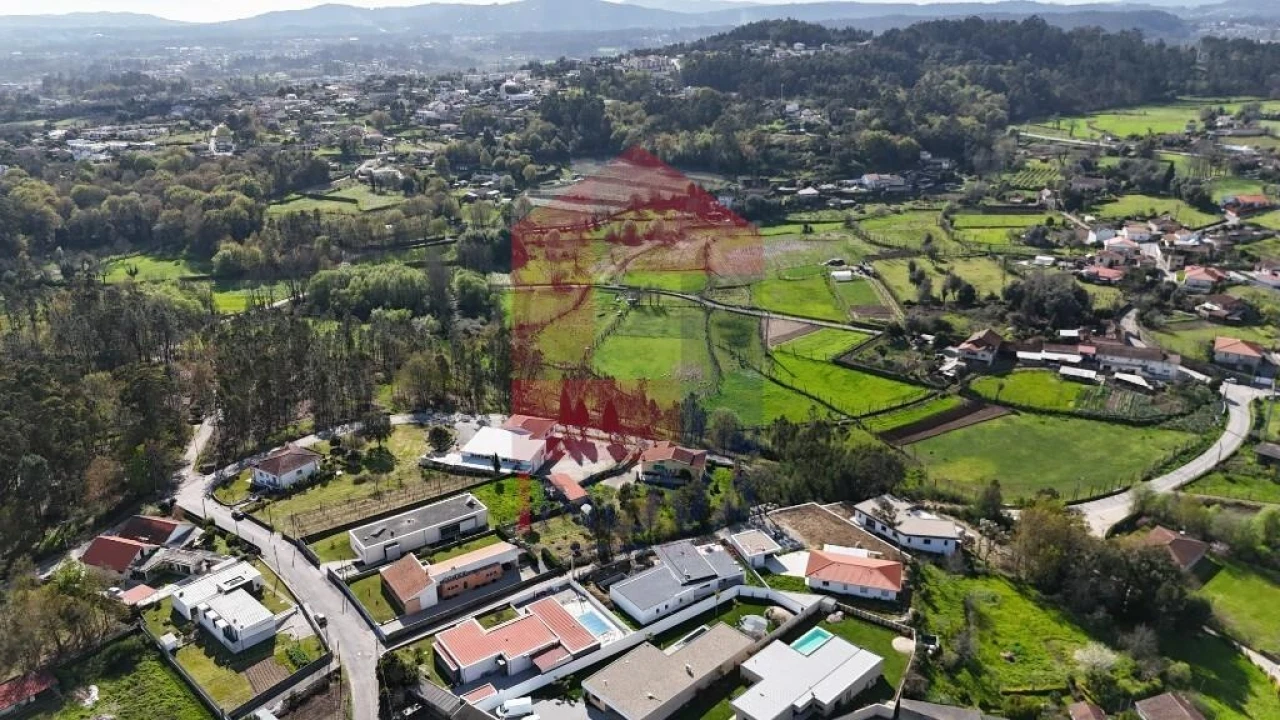 Moradia T3 para Venda em Turiz Foto 77