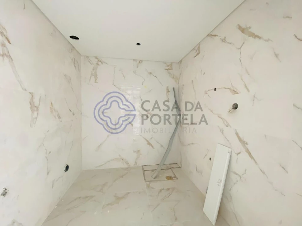 Apartamento T3 para Venda em Corroios Foto 16