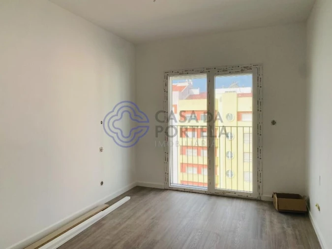 Apartamento T3 para Venda em Corroios Foto 15