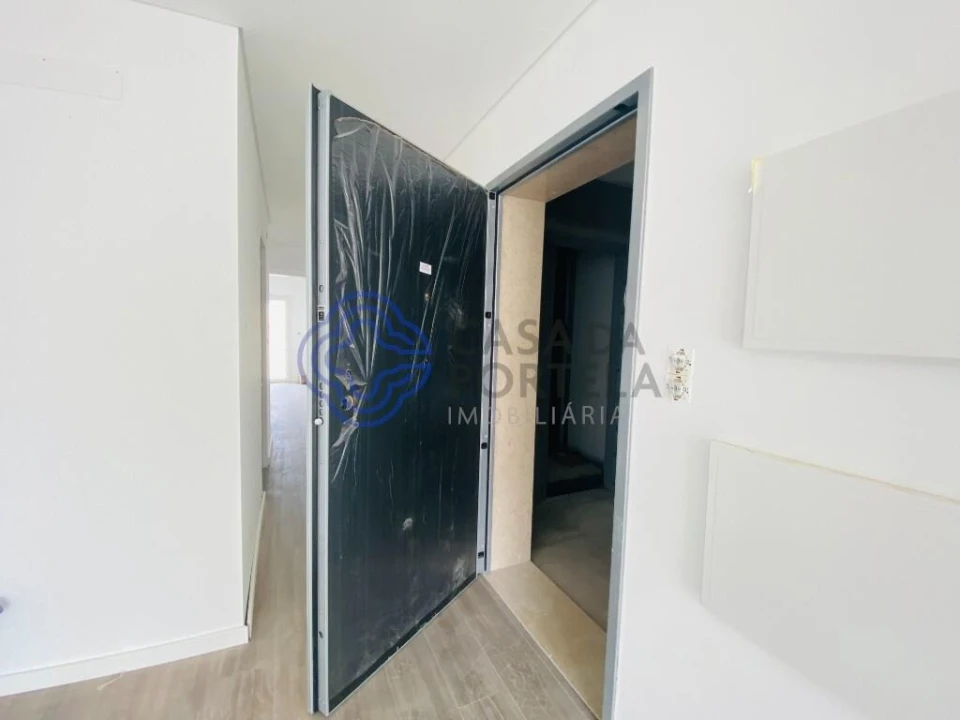 Apartamento T2 para Venda em Corroios Foto 16