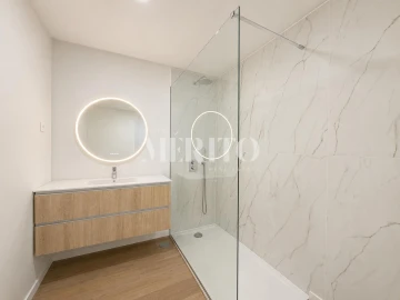 Moradia T3 para Venda em Lanhoso