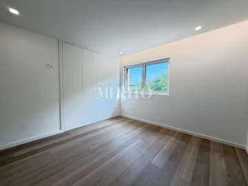 Moradia T3 para Venda em Lanhoso
