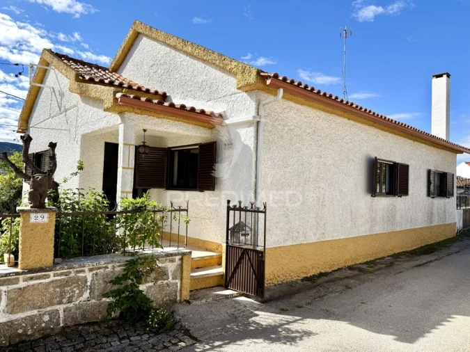 Moradia T2 para Venda em Porto de Mós - São João Baptista e São Pedro Foto 5