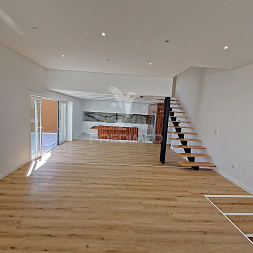 Moradia T5 para Venda em Aguas Santas Foto 4