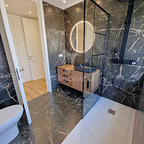 Moradia T5 para Venda em Aguas Santas Foto 13