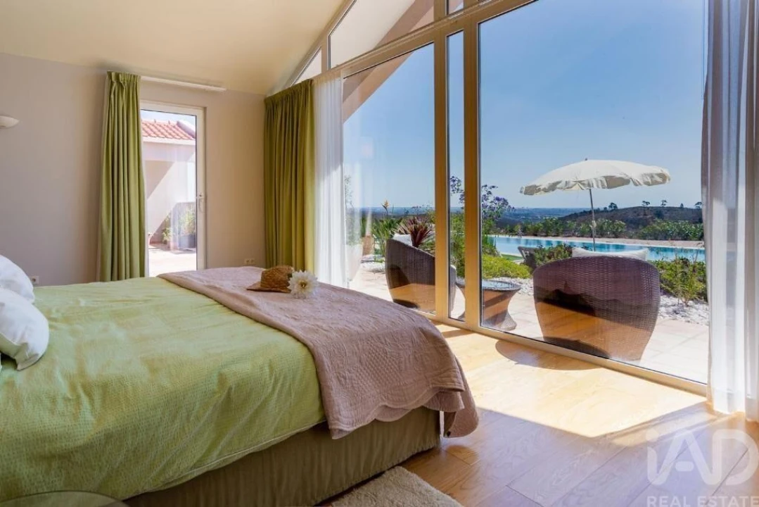 Moradia T5 para Venda em Bensafrim e Barão de São João Foto 16