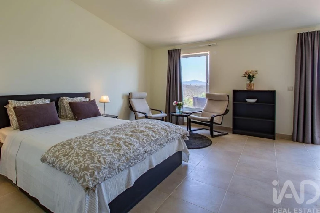 Moradia T5 para Venda em Bensafrim e Barão de São João Foto 25