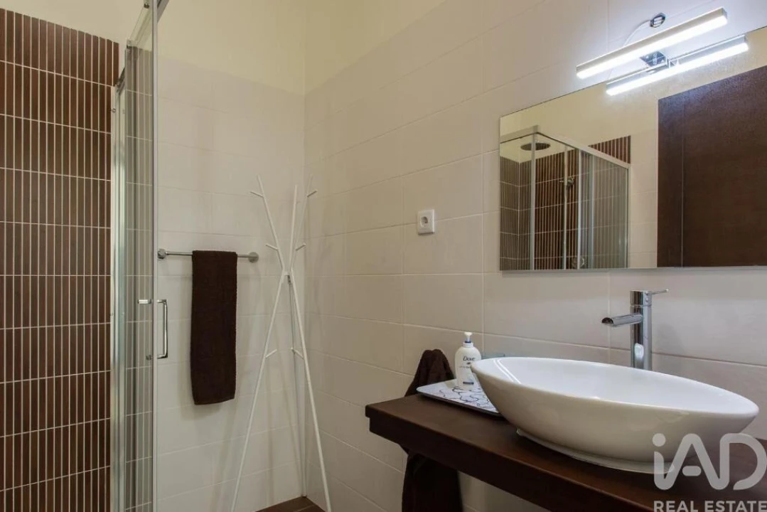 Moradia T5 para Venda em Bensafrim e Barão de São João Foto 27