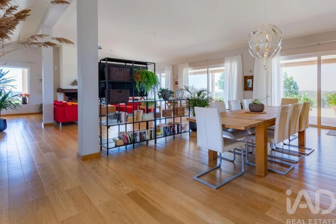 Moradia T5 para Venda em Bensafrim e Barão de São João Foto 8