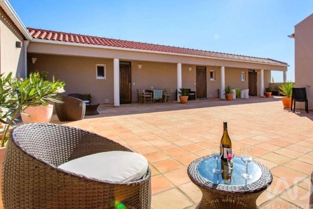 Moradia T5 para Venda em Bensafrim e Barão de São João Foto 23