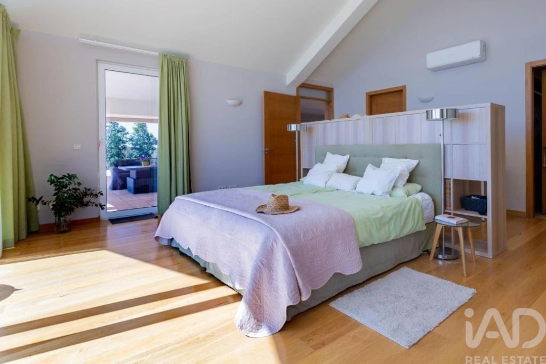 Moradia T5 para Venda em Bensafrim e Barão de São João Foto 18