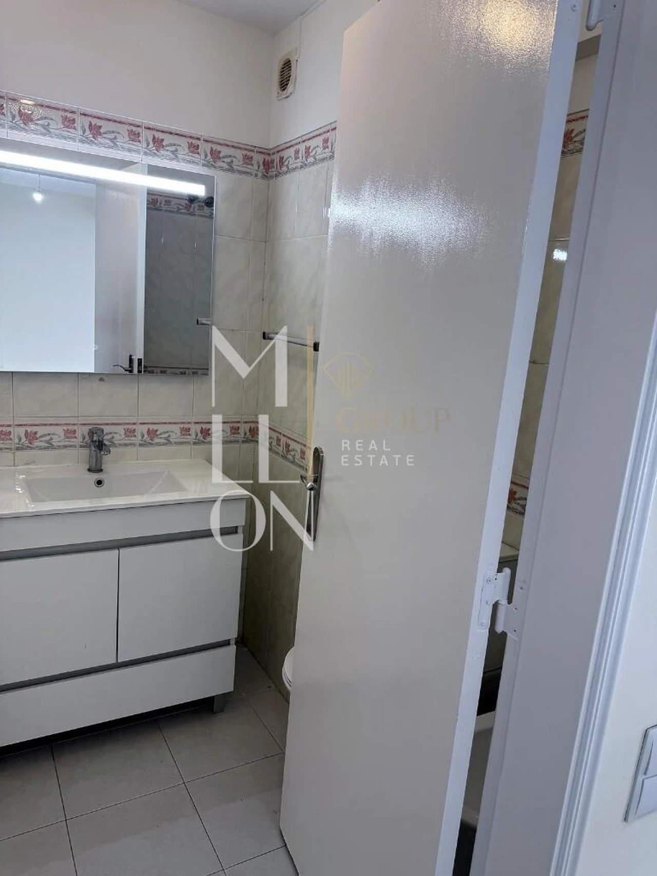 Apartamento T2 para Venda em Algueirão-Mem Martins Foto 10