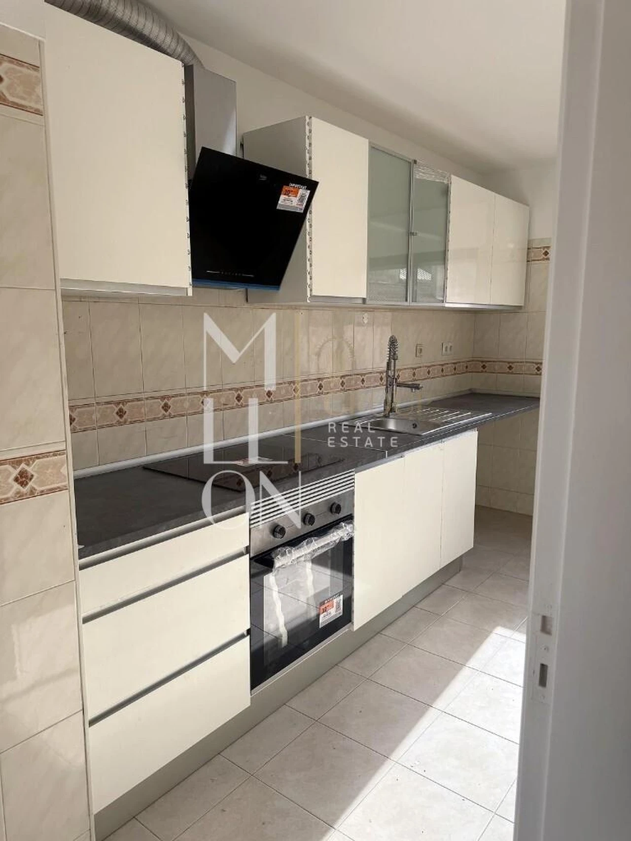 Apartamento T2 para Venda em Algueirão-Mem Martins Foto 4