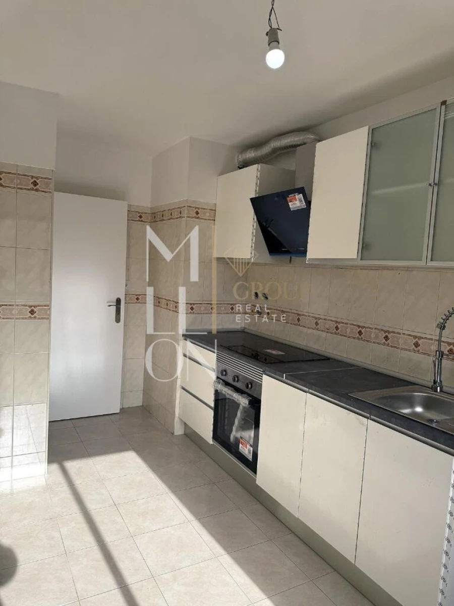 Apartamento T2 para Venda em Algueirão-Mem Martins Foto 5