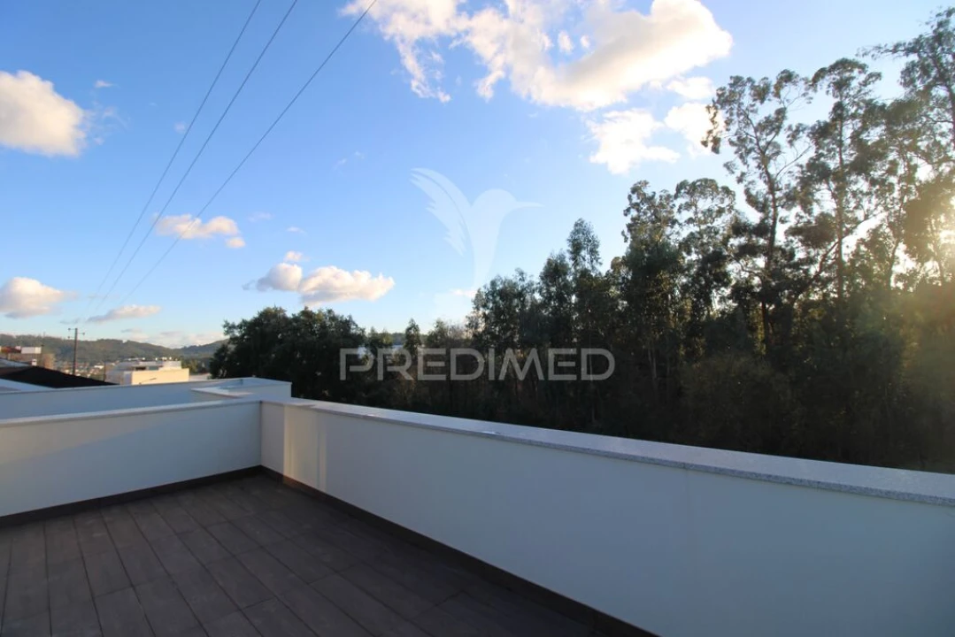 Moradia T3 para Venda em Alfena Foto 4