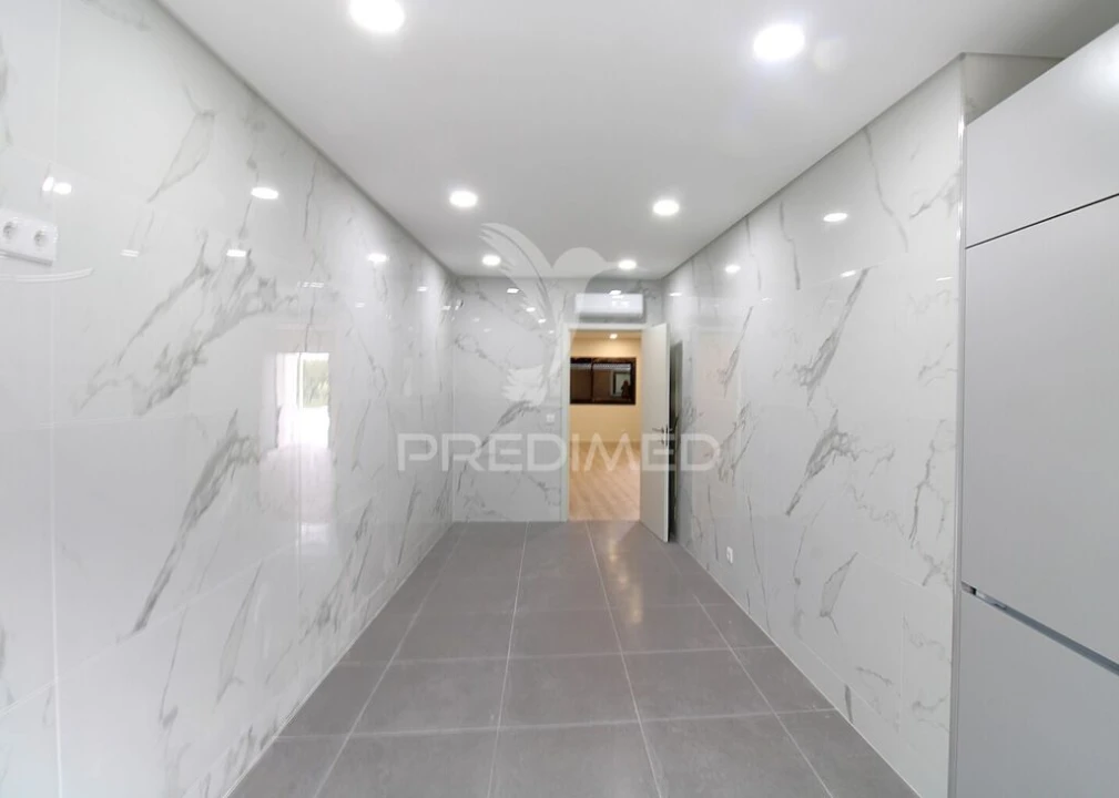 Moradia T3 para Venda em Alfena Foto 12