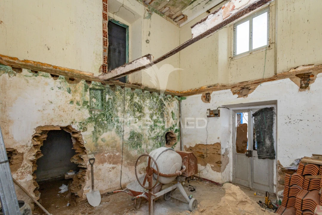 Moradia T3 para Venda em Rio de Moinhos Foto 3