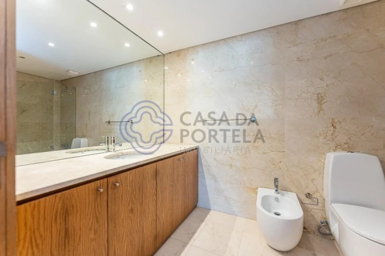 Apartamento T4 para Venda em Matosinhos e Leça da Palmeira Foto 23