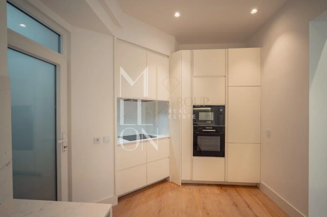 Apartamento T3 para Venda em Avenidas Novas Foto 28