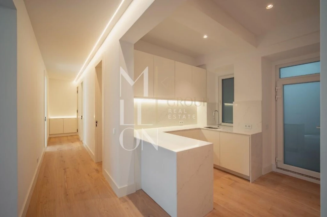 Apartamento T3 para Venda em Avenidas Novas Foto 18