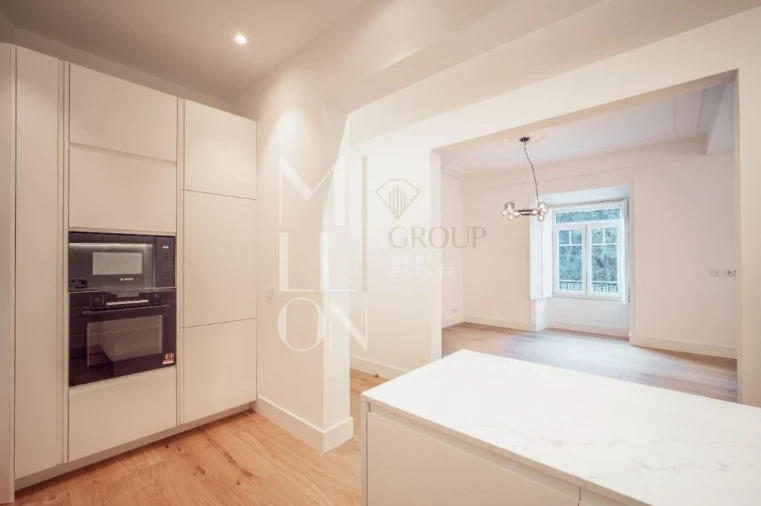 Apartamento T3 para Venda em Avenidas Novas Foto 3