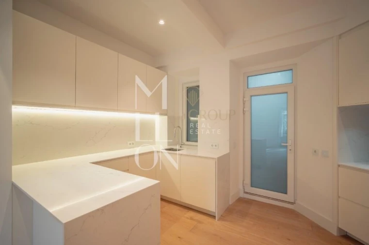 Apartamento T3 para Venda em Avenidas Novas Foto 20