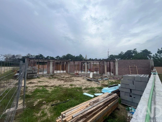 Moradia T3 para Venda em Antas Foto 4