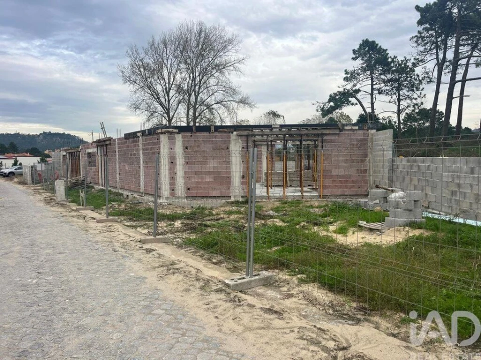 Moradia T3 para Venda em Antas Foto 21