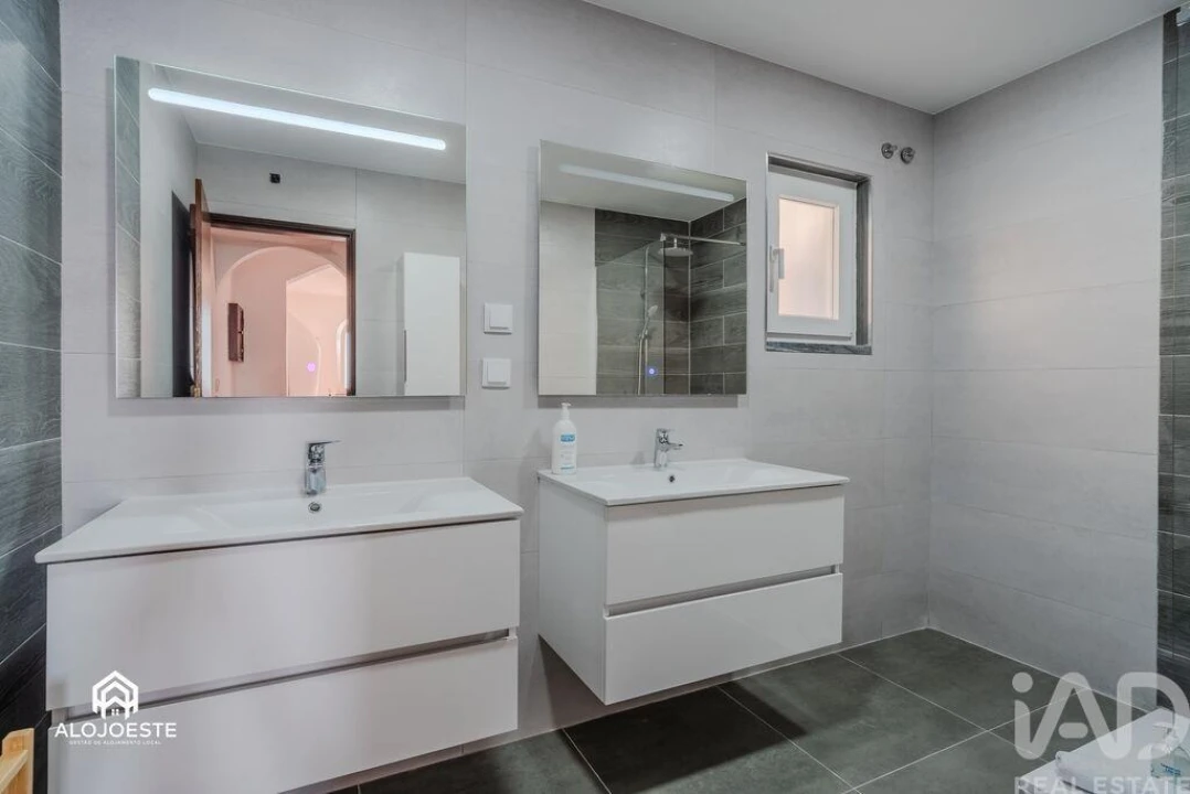 Moradia T4 para Venda em São Pedro da Cadeira Foto 14