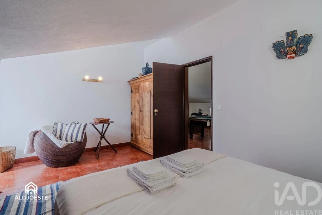 Moradia T4 para Venda em São Pedro da Cadeira Foto 25