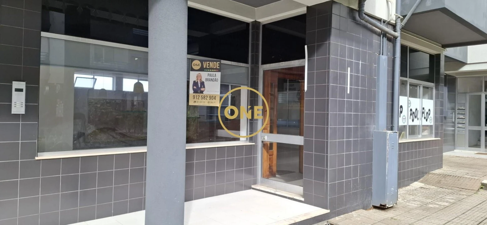 Loja para Venda em Delães Foto 20