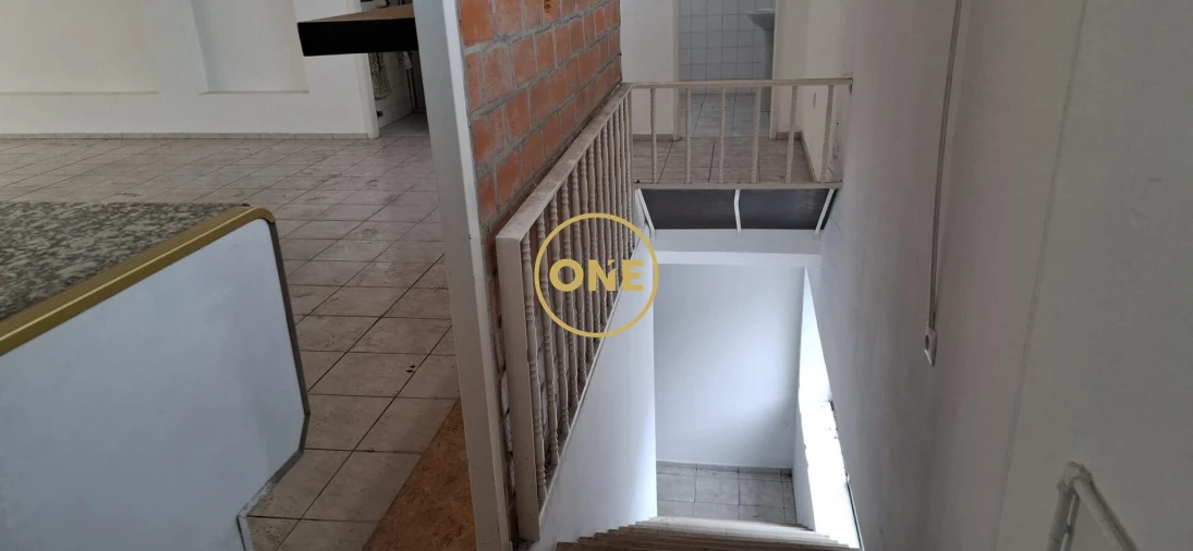 Loja para Venda em Delães Foto 11