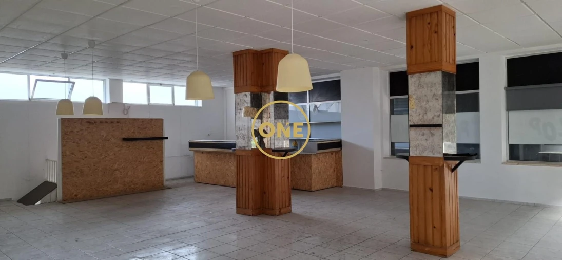 Loja para Venda em Delães Foto 6