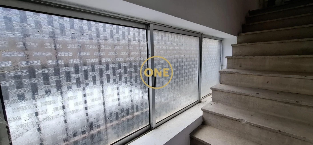 Loja para Venda em Delães Foto 12