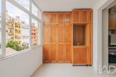 Apartamento T3 para Arrendamento em Arroios