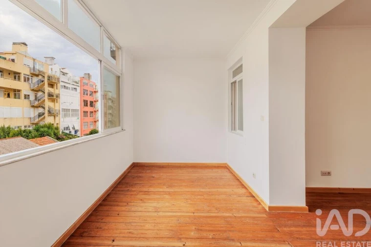 Apartamento T3 para Arrendamento em Arroios Foto 4