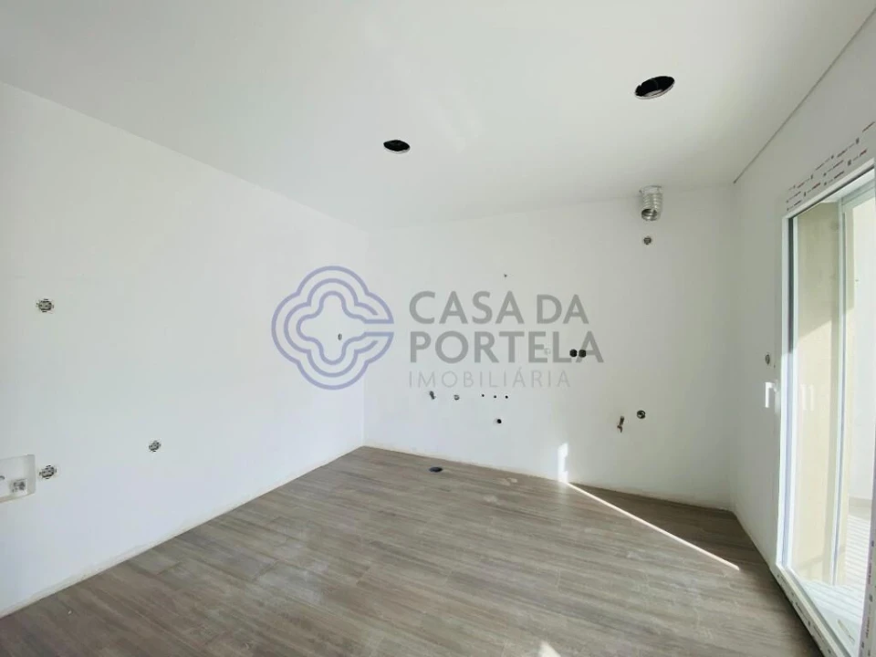 Apartamento T3 para Venda em Corroios Foto 1
