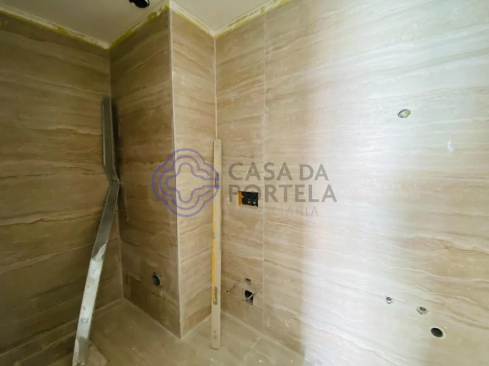 Apartamento T3 para Venda em Corroios Foto 13