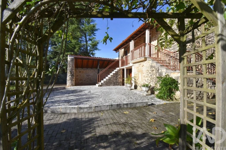 Moradia T4 para Venda em São Miguel, Santa Eufémia e Rabaçal Foto 6